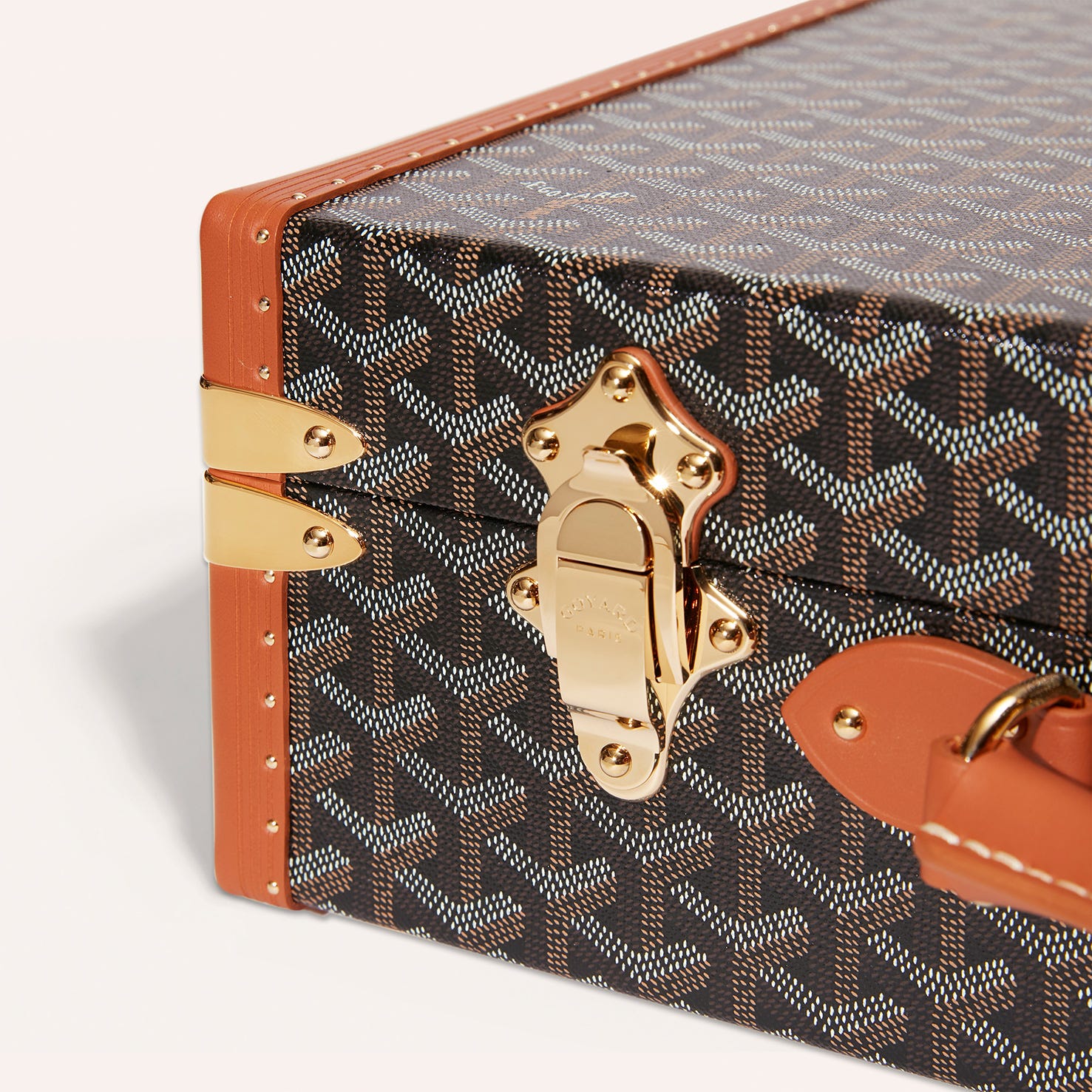 GOYARD, INDEPENDIENTE El Aristócrata