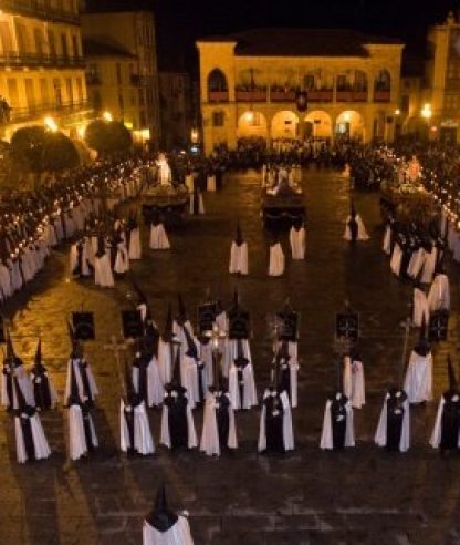 semana-santa-zamora-tercera-caida-c-fundacion-siglo-castilla-y-leon.JPG.jpg_1014274486